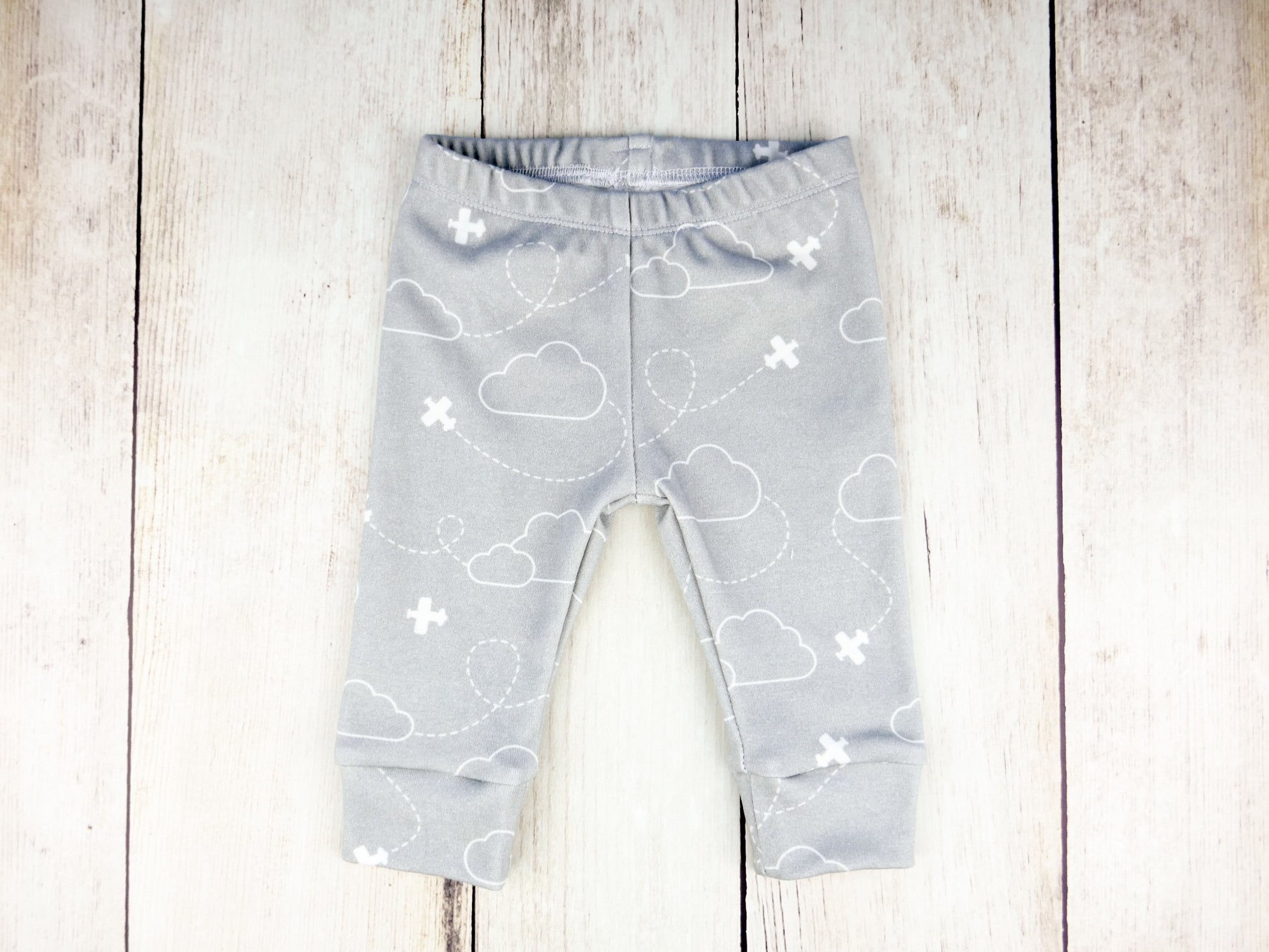 Airplanes in Clouds Organic Baby Leggings - White / Gray - CAVU Creations
