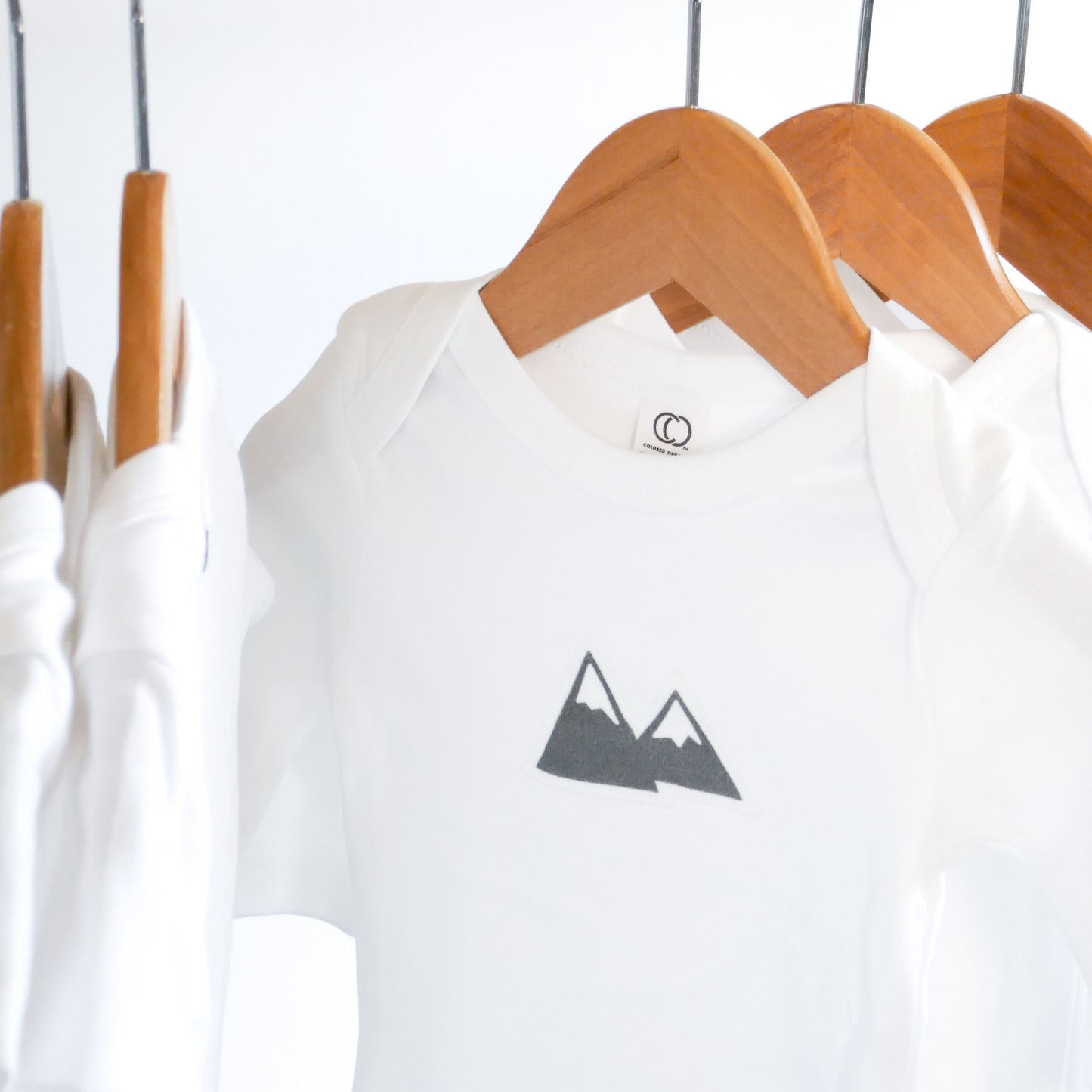 Mountains Organic Bodysuit - White / Charcoal Gray